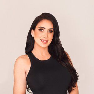 Meet your Posher, Daniela